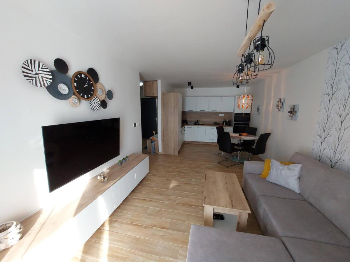 Apartman Filip - Pod Lesom Apartment Vysoke Tatry Exterior photo