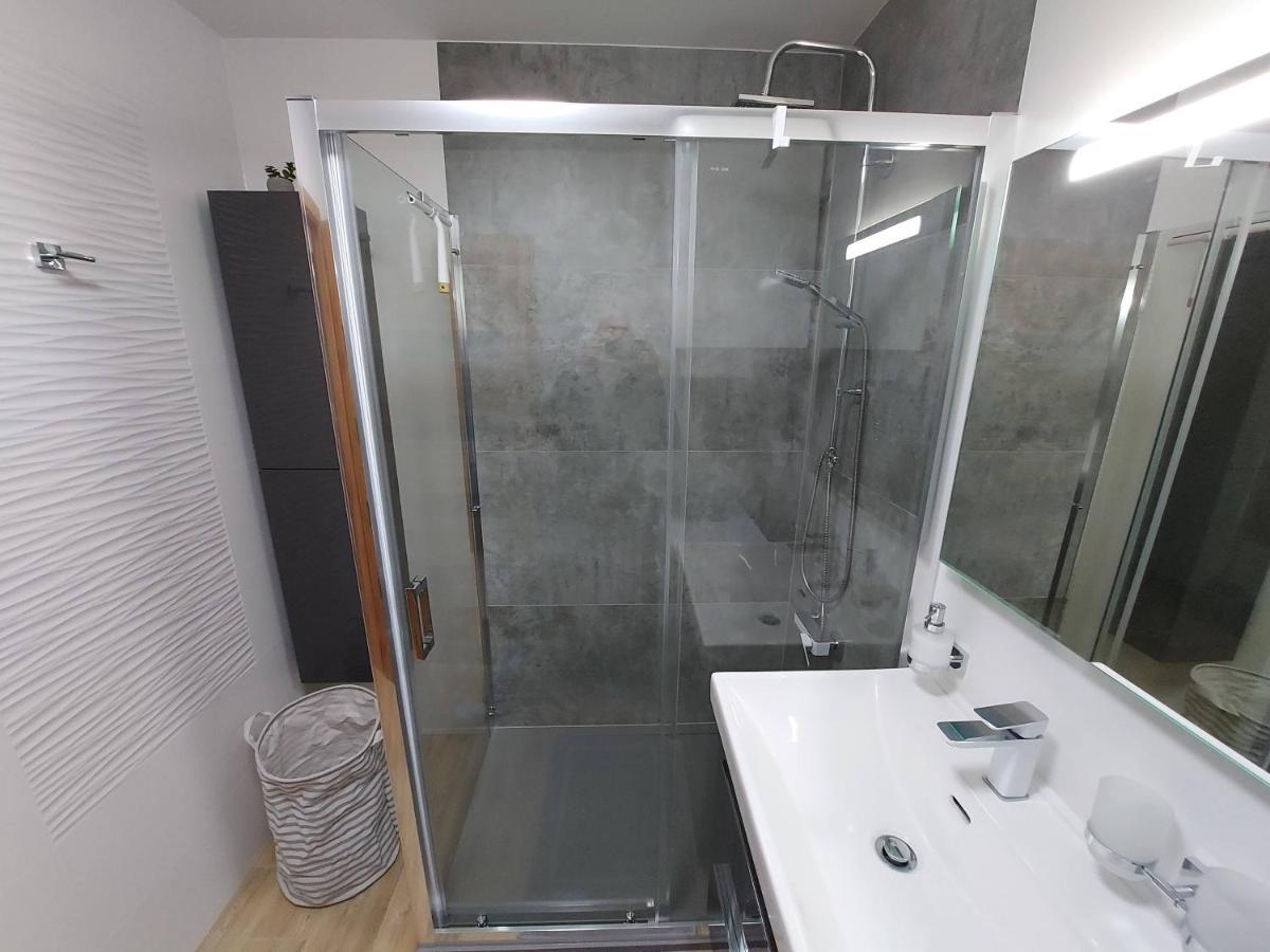 Apartman Filip - Pod Lesom Apartment Vysoke Tatry Exterior photo