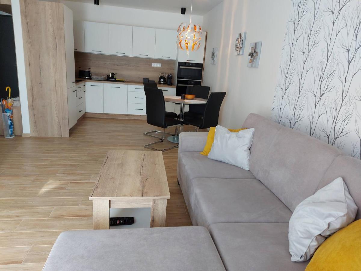 Apartman Filip - Pod Lesom Apartment Vysoke Tatry Exterior photo